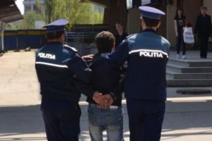 Furturi la foc automat! Femei prăduite de hoţi în municipiul Satu Mare