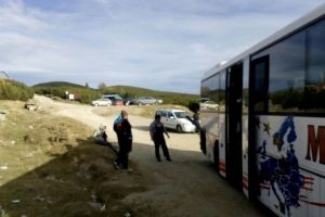 Un şofer care efectua transport de persoane pe Platoul Bucegi  a fost amendat de poliţişti