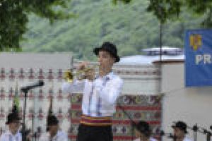 Festivalul „Hercules”, 5 zile încununate cu tradiţii, cântece şi dansuri pe Valea Cernei [FOTO]