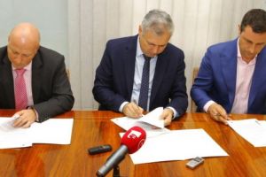 Patinoarul mobil din Târgu-Mureş poate fi funcţional încă din această iarnă