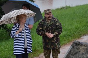 VIDEO FOTO – Inundaţiile din municipiul Sibiu – Primarul Fodor a evaluat situaţia. Cibinul la core alarmante