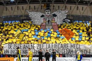 Fanii lui CSU Sibiu vin în ajutorul oamenilor inundaţi de ape