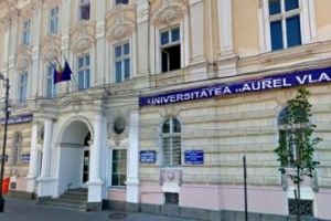 A început înscrierea la Universitatea „Aurel Vlaicu” din Arad