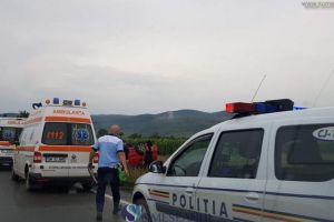 FOTO&VIDEO. RESPECT! Ambulanţierii sătmăreni au intervenit la un accident în Cluj, fără a fi solicitaţi