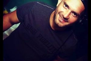 De vorbă cu DJ-ul Ben Boognar: Despre secretele din spatele unui job de vis, muzica de ieri şi de azi şi petrecăreţii arădeni