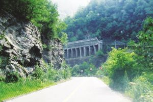 Lucrări în Defileul Jiului, pentru sporirea siguranţei în trafic