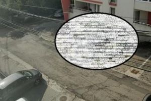 Cum se parchează BMW-ul la Cluj. A blocat complet accesul parcării unui bloc FOTO