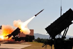 Ofiţeri români la instruire în SUA. Învaţă să opereze sistemele de rachete Patriot