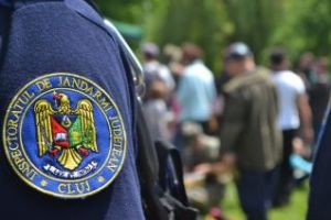 Cluj: Un jandarm a prins un hoţ din buzunare într-un autobuz