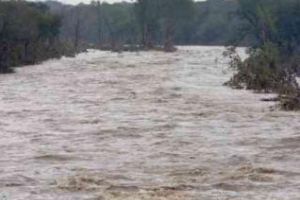 Cod galben şi portocaliu de inundaţii la Cluj! Avertismentul e valabil până vineri