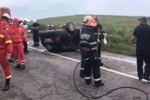 Tragedie in judetul Iasi. Trei persoane au murit intr-un grav accident rutier. Patru autoturisme, implicate