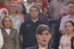 Kovesi - 11 ani controversati petrecuţi în fruntea parchetelor. De la cel mai tânăr procuror general, la cel mai contestat şef al DNA