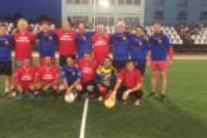 Înscrieri pentru Campionatul de Minifotbal „Cupa de Vară” la Moldova Nouă, o competiţie cu zeci de ani de tradiţie