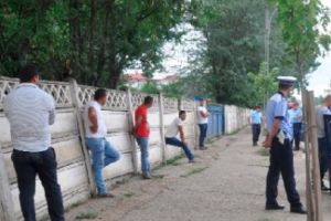 Cinci recuperatori din Tecuci puşi la zid în Bârlad