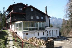 O singură tabără şcolară de stat mai funcţionează în judeţ