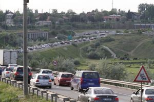 ATENȚIE, ȘOFERI! SE DESFIINȚEAZĂ TAXA DE POD!