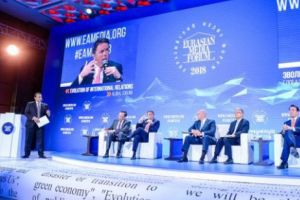 Adevăruri incomode despre politică şi viitorul planetei: Eurasian Media Forum 2018