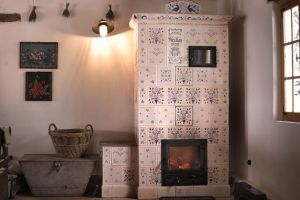 Cahlele transilvănene de la Teracota Mediaş ajung la Muzeul ASTRA