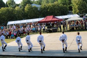 FOTOGALERIE. Ansamblul ,,Cetatea Codrului” din Ardud, locul I la un festival din Polonia