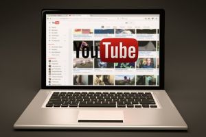 Buget de 25 milioane de dolari la YouTube pentru lupta impotriva fake news