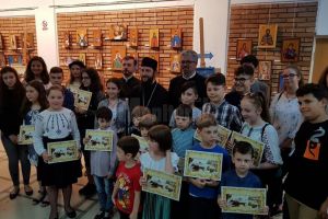 Vernisajul expoziţiei „Micii iconari”, la Universitatea Suceava