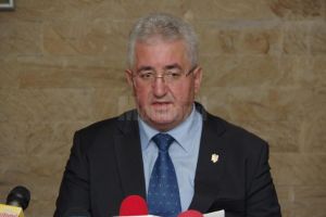 2,7 milioane de lei pentru refacerea digului care protejează de inundaţii staţia de apă de ...