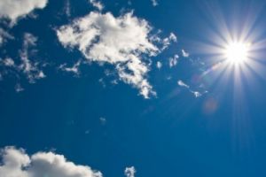 PROGNOZA METEO. Vremea se va încălzi. Când vom scăpa de ploi