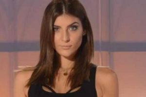 Vedeta TVR 2 Ioana Voicu a lansat prima melodie: „MAGIC”