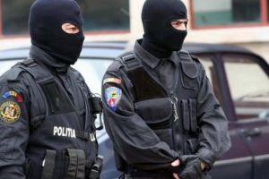 82 de percheziţii într-o zi! Infracţiuni de corupţie şi evaziune fiscală, în vizorul Direcţiei Generale Anticorupţie
