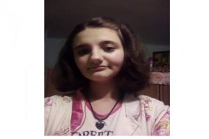 Aceasta fetita a disparut de acasa! Suna la 112 daca ai vazut-o sau distribuie sa ajutam la gasirea ei!