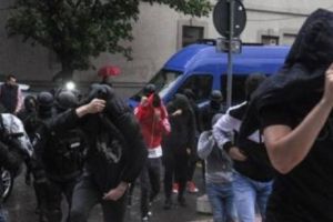 Acţiune de mare amploare a DIICOT Sibiu. O grupare de traficanţi de droguri EXTREM de PERICULOASĂ a fost destructurată