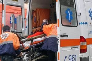 O adolescentă a băut bere până a intrat în comă. Medicii au salvat-o de la o adevărată tragedie!