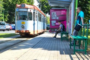 ULTIMĂ ORĂ/ Ce se ÎNTÂMPLĂ în staţiile de tramvai