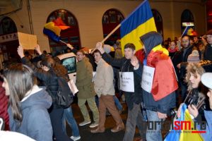 Peste 3.000 de sătmăreni au semnat împotriva corupţiei