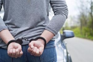 VASLUI. Femeia care se prostitua de faţă cu copiii ei rămâne la „răcoare”