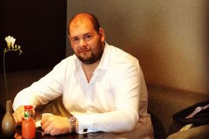 Stare de şoc şi regrete pentru Emanuel Mitric, tânărul mort la numai 27 de ani într-un ...