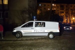 Bărbat ucis cu cuţitul de către un vecin – Criminalul a fost arestat