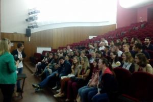 Întâlnire-dezbatere la Topliţa, pe tema: soluţii digitale pentru dezvoltarea micilor afaceri şi comunităţi