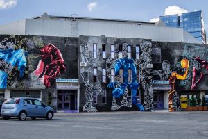 FOTO – Pictură imensă pe faţada din spatele Sălii Transilvania