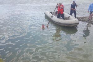 Două surori au murit înecate în râul Moldova