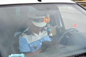 Șofer de BMW, prins cu 157 km pe oră, pe DN 79