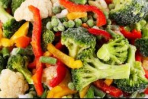 Etichetele produselor vegetale congelate ar putea contine recomandarea prepararii termice inainte de consum