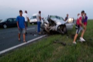 O femeie decedata si trei persoane ranite, in urma unui accident, la iesire din Becicherecu Mic