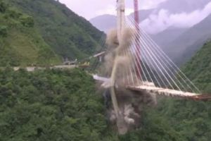 Pod dărâmat înainte de inaugurare. Ce s-a descoperit în proiect