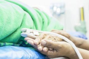 O FEMEIE din New Jersey, dependentă de oxigen, A MURIT după ce i s-a tăiat curentul!