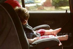 Cum şi-a pus pe jar părinţii un copil de 2 ani din Focşani