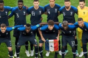 Liber la RASISM în Franţa? Discriminarea de RASĂ eliminată din Constituţie