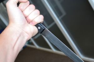 Tentativă de omor la o fabrică de cablaje din Orăştie