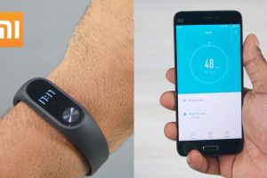 O brăţară MI Band 2 gratis cu orice telefon – Oferta Xiaomi e pe Tribunei 3 sau pe web
