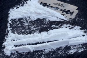 Personaje din showbiz, săltate pentru consum de droguri